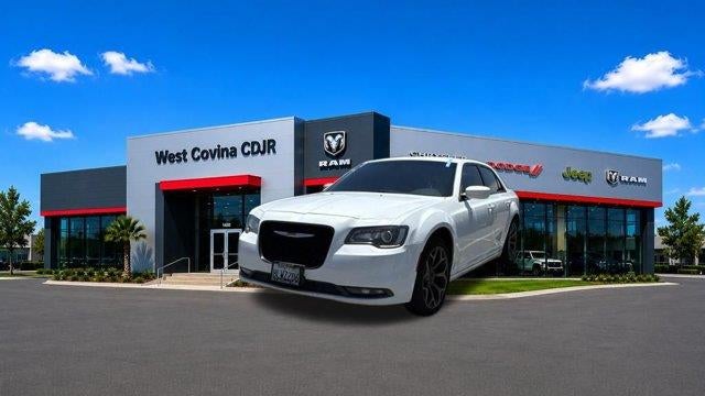 2018 Chrysler 300 S