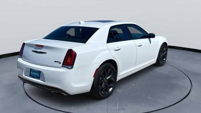 2023 Chrysler 300 S V6