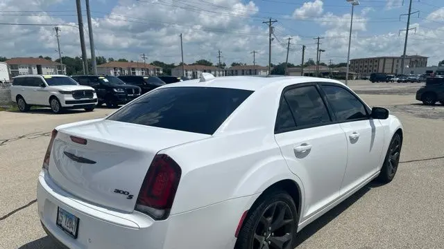 2023 Chrysler 300 S V6
