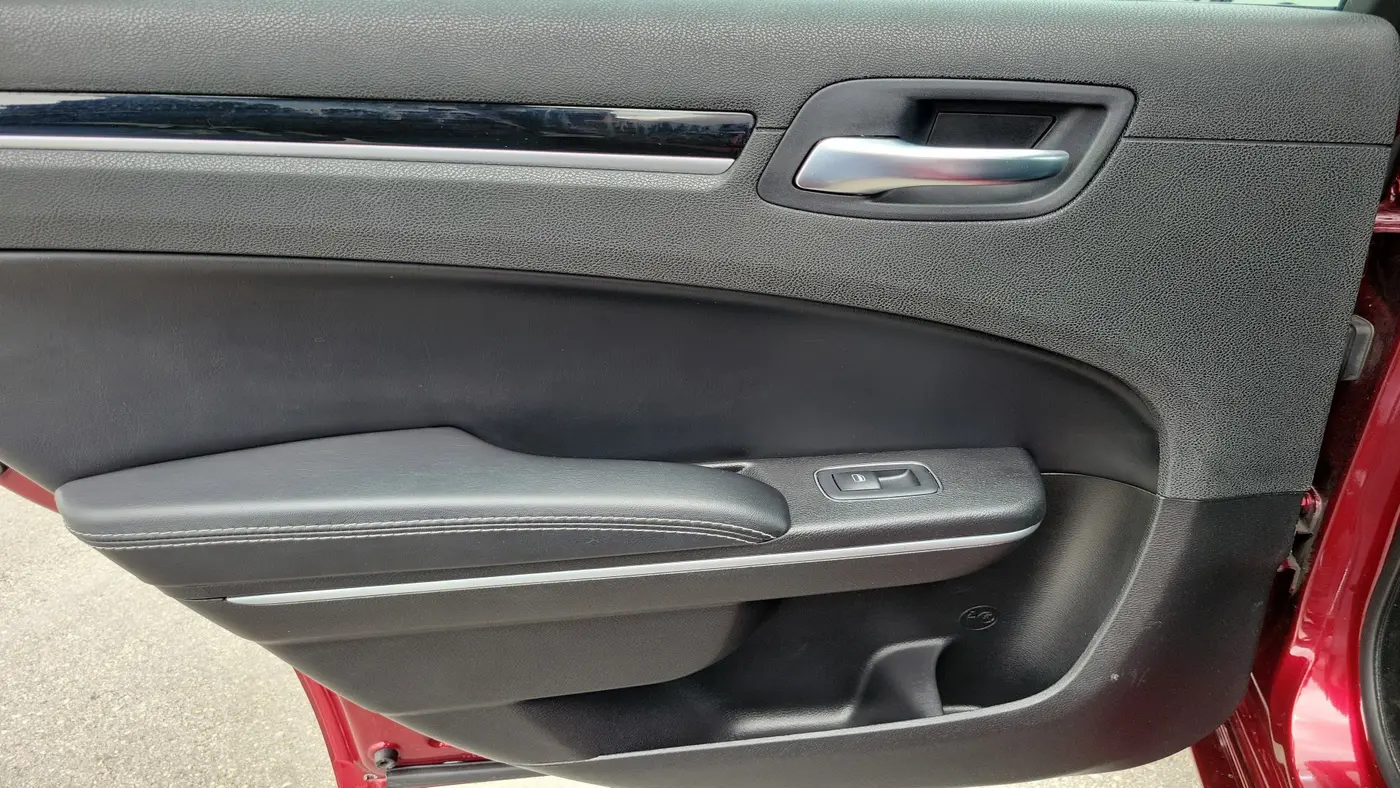 2021 Chrysler 300 S V6