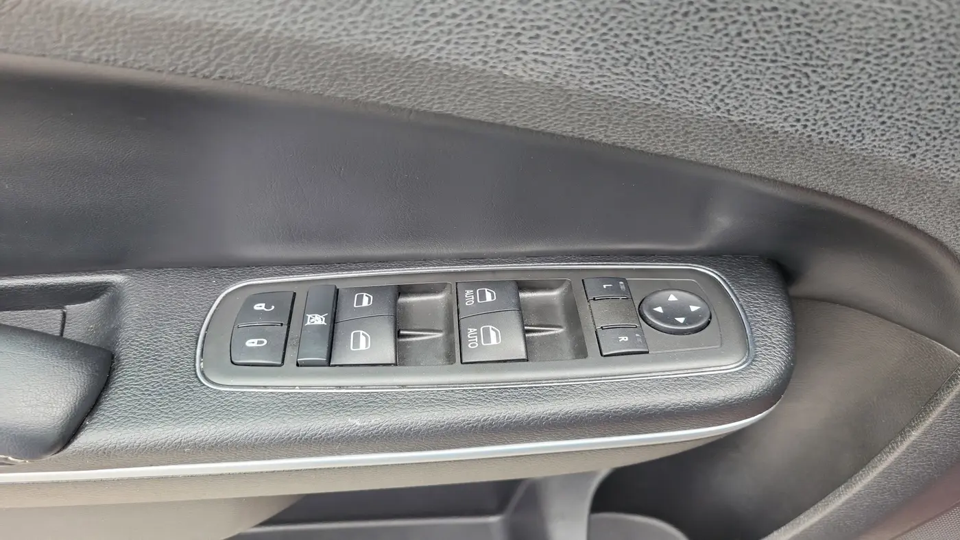 2021 Chrysler 300 S V6
