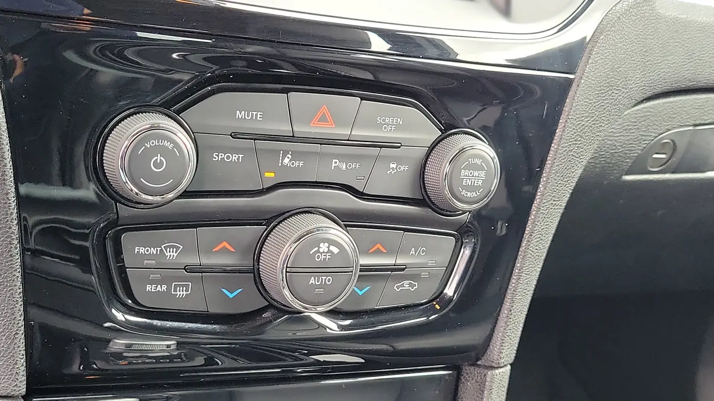2021 Chrysler 300 S V6