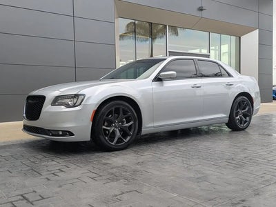 2022 Chrysler 300 S V6 4DR Sedan