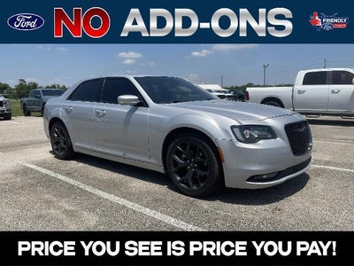 2023 Chrysler 300 S V6 4DR Sedan