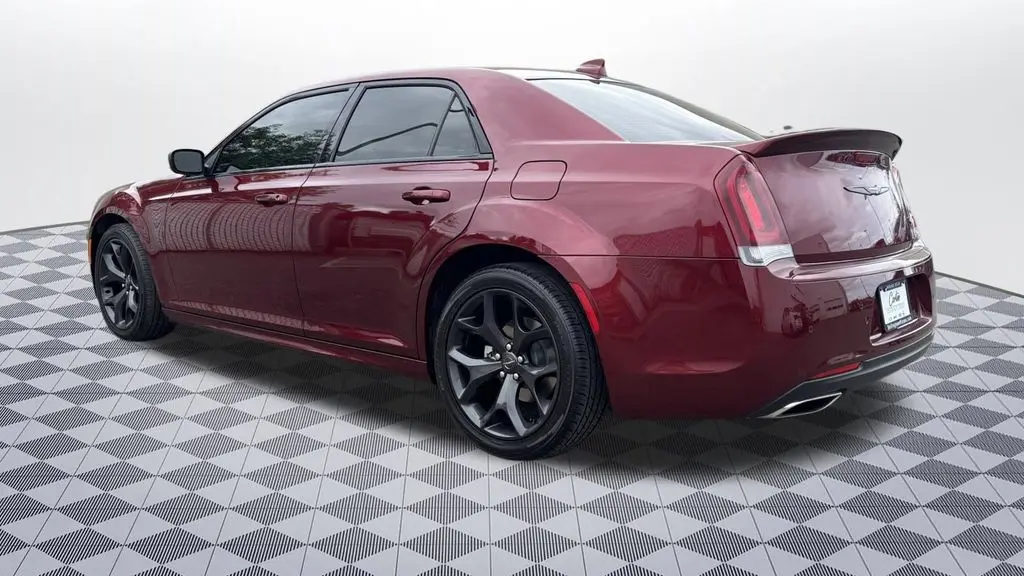 2021 Chrysler 300 S V8