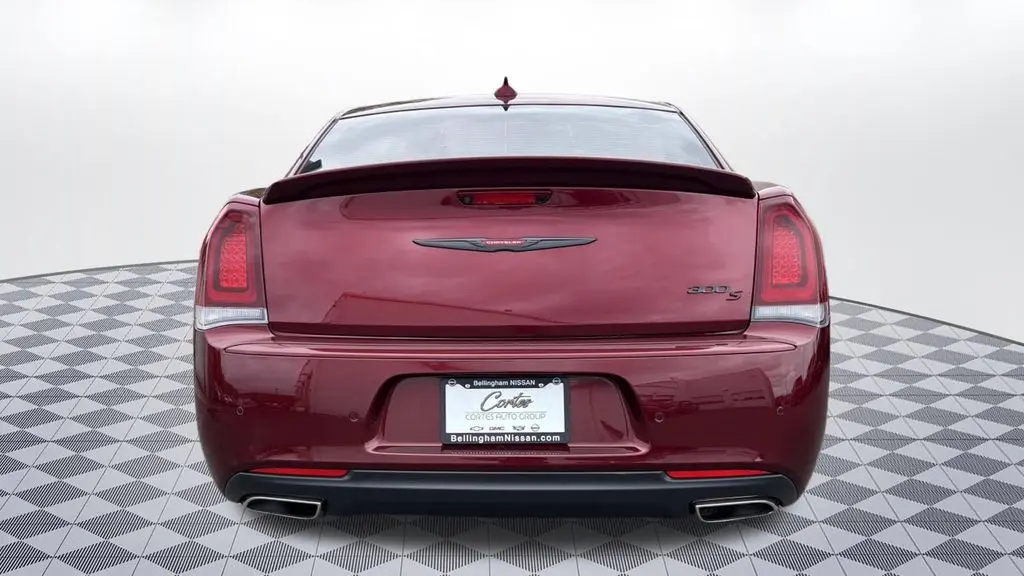 2021 Chrysler 300 S V8