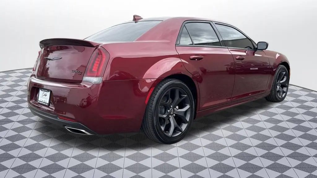 2021 Chrysler 300 S V8