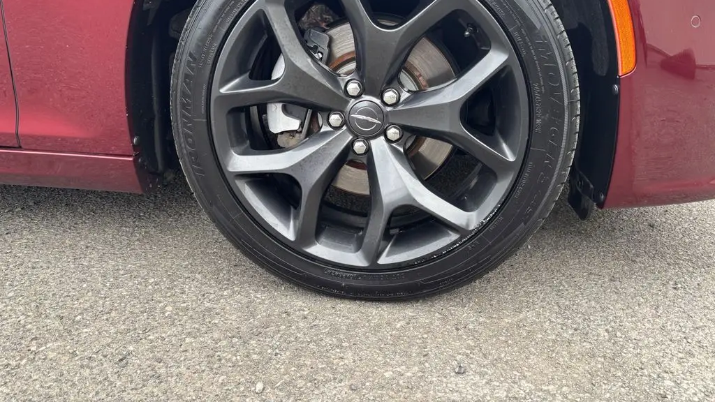 2021 Chrysler 300 S V8