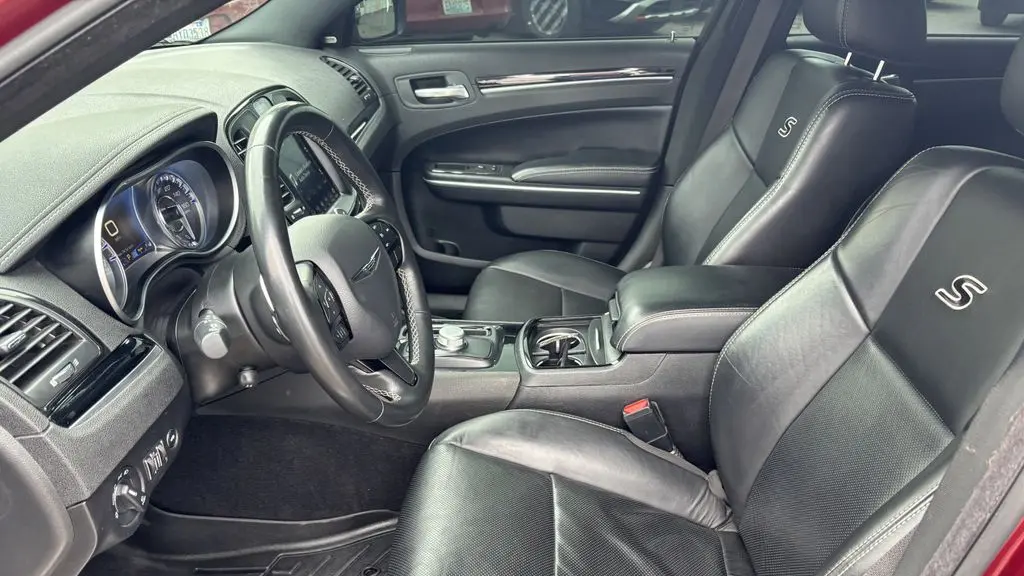 2021 Chrysler 300 S V8
