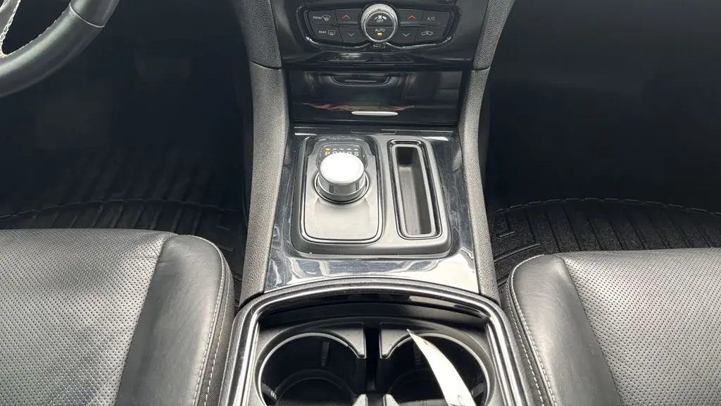 2021 Chrysler 300 S V8