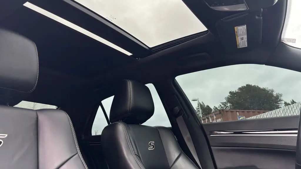2021 Chrysler 300 S V8
