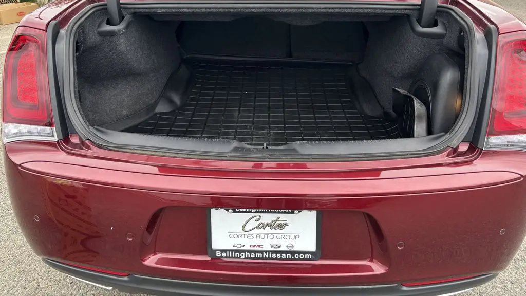 2021 Chrysler 300 S V8