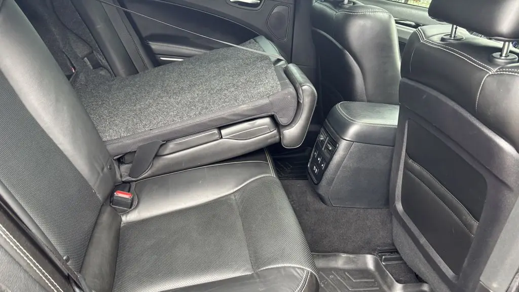 2021 Chrysler 300 S V8