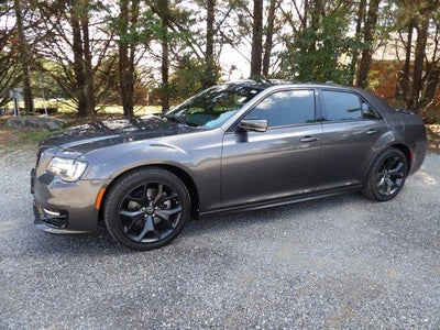 2022 Chrysler 300 S V8 4DR Sedan