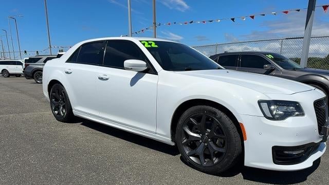 2022 Chrysler 300 S V8