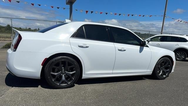 2022 Chrysler 300 S V8