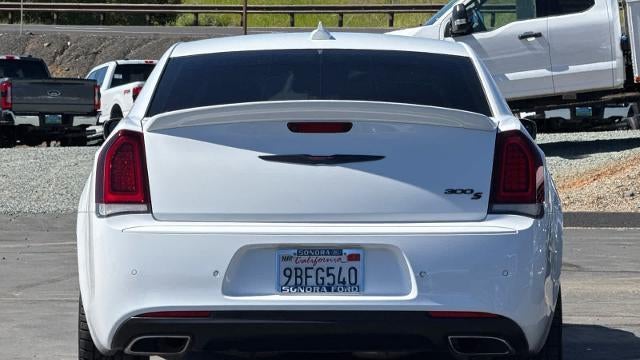 2022 Chrysler 300 S V8