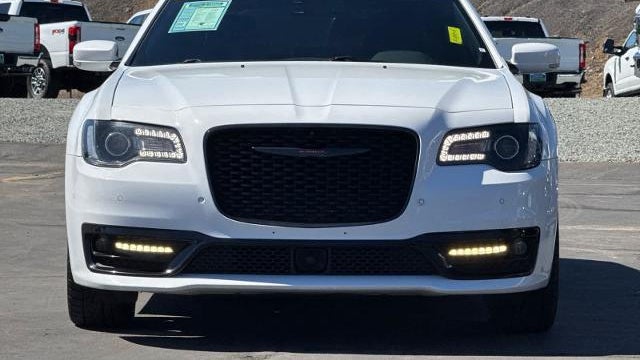 2022 Chrysler 300 S V8