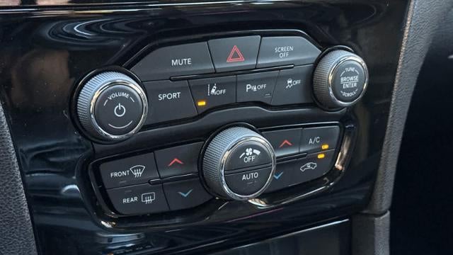 2022 Chrysler 300 S V8