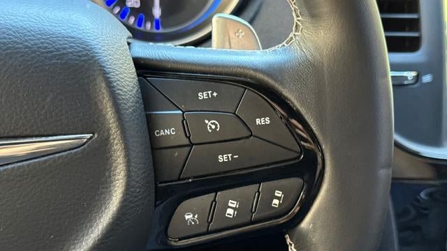 2022 Chrysler 300 S V8