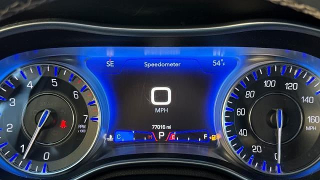 2022 Chrysler 300 S V8