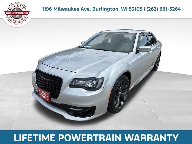 2023 Chrysler 300 - $36,596