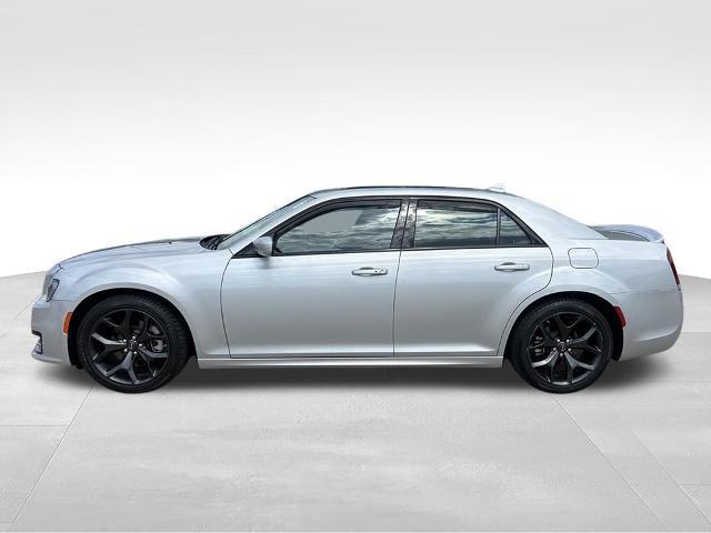 2023 Chrysler 300 - $36,596