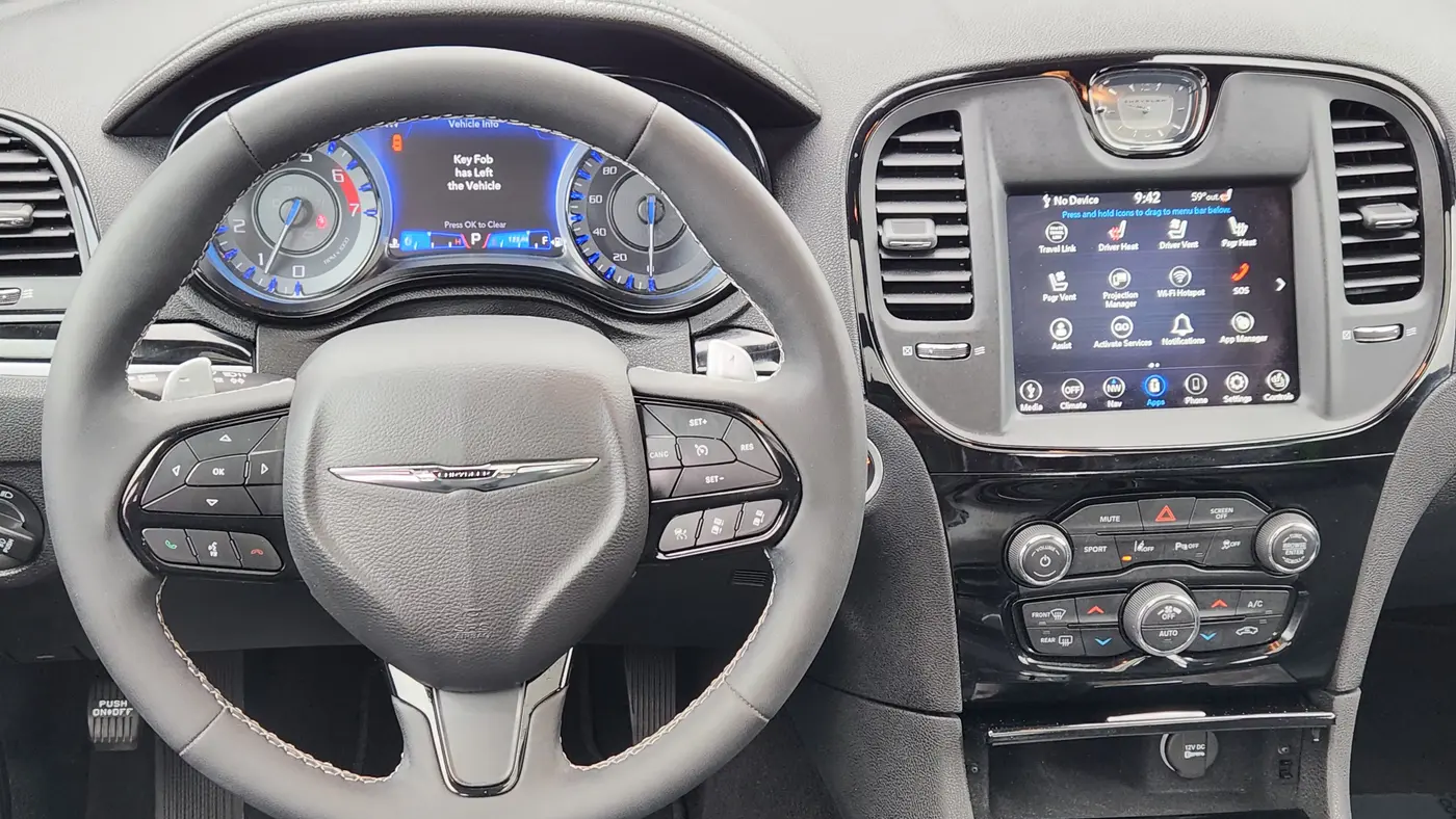 2023 Chrysler 300 S V8