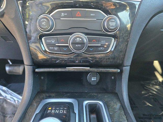 2016 Chrysler 300 - $13,993