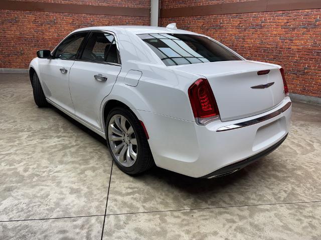 2019 Chrysler 300 - $15,510