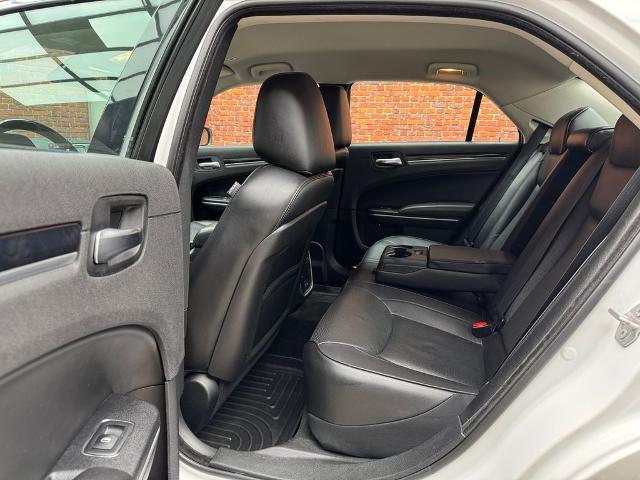 2019 Chrysler 300 - $15,510