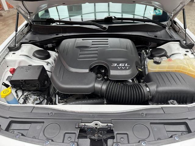 2019 Chrysler 300 - $15,510