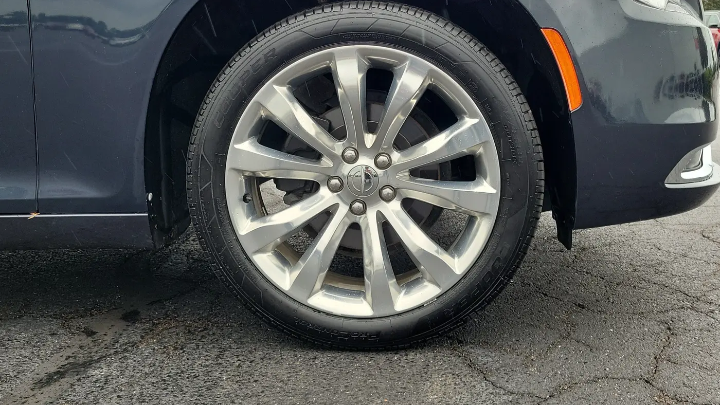 2019 Chrysler 300 Limited