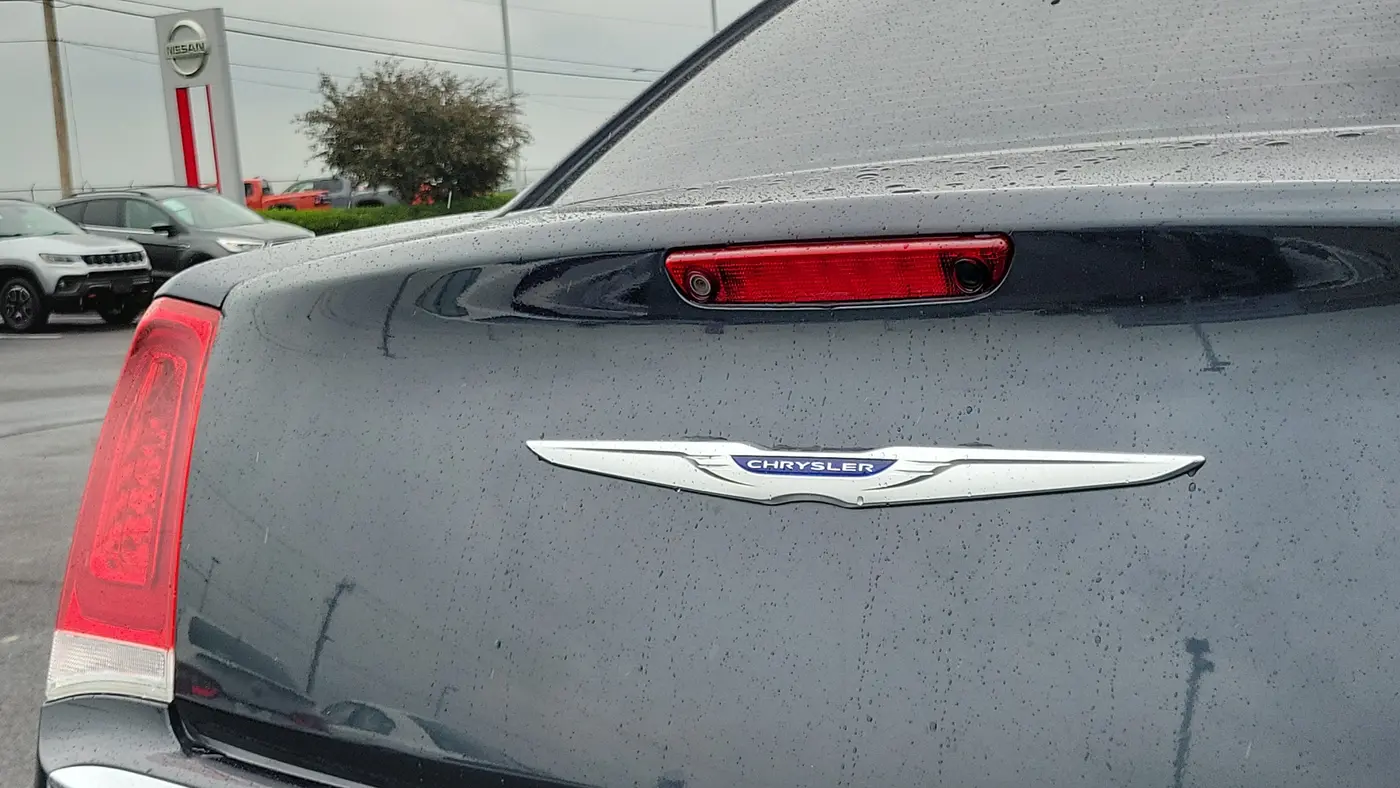 2019 Chrysler 300 Limited