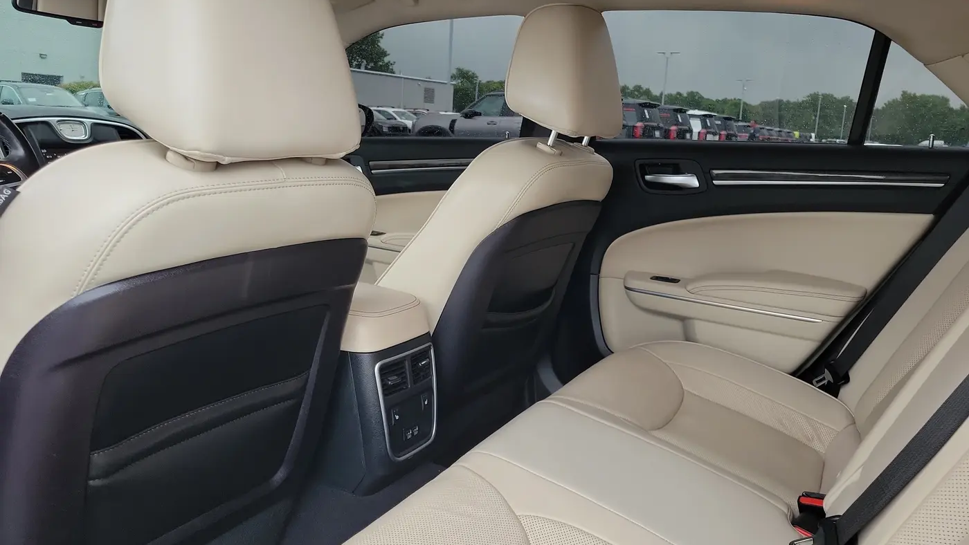 2019 Chrysler 300 Limited