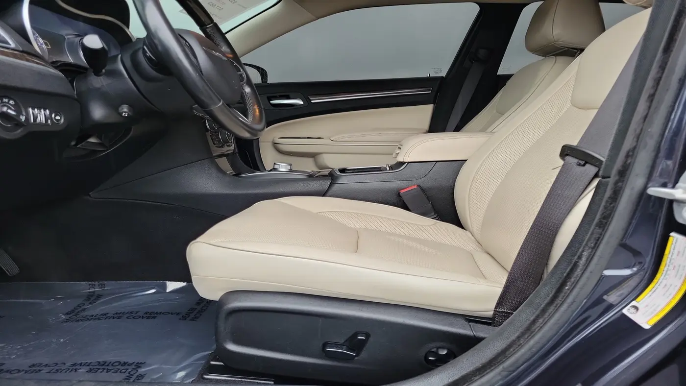 2019 Chrysler 300 Limited