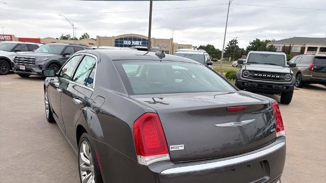 2018 Chrysler 300 Limited