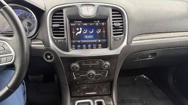 2018 Chrysler 300 Limited