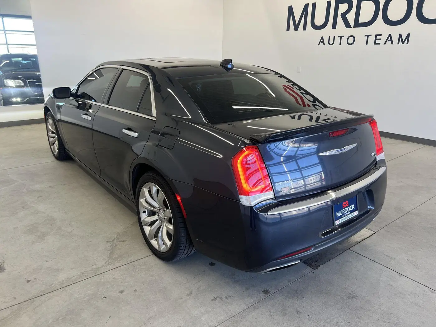 2016 Chrysler 300 - $8,998
