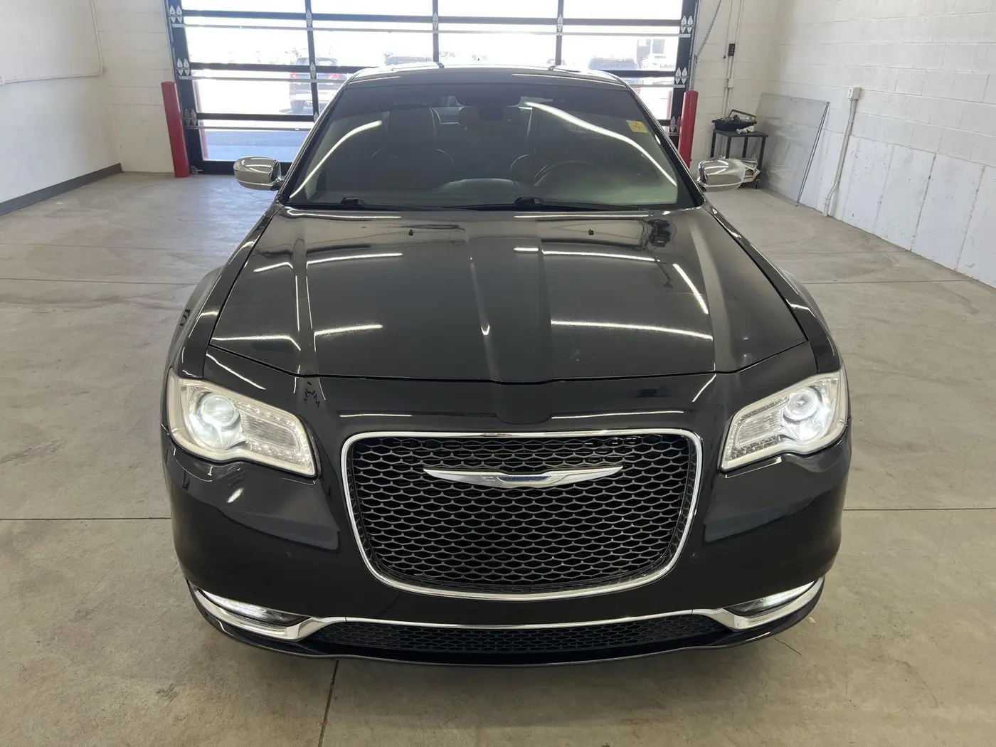 2016 Chrysler 300 - $8,998