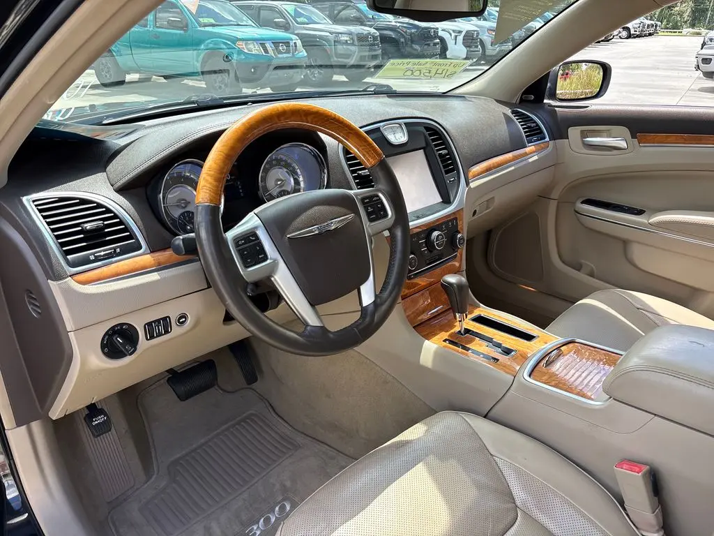 2013 Chrysler 300 - $14,000