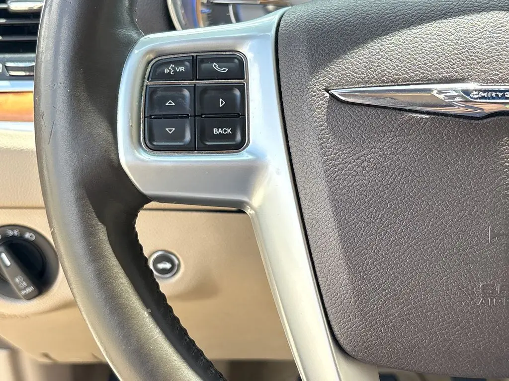 2013 Chrysler 300 - $14,000