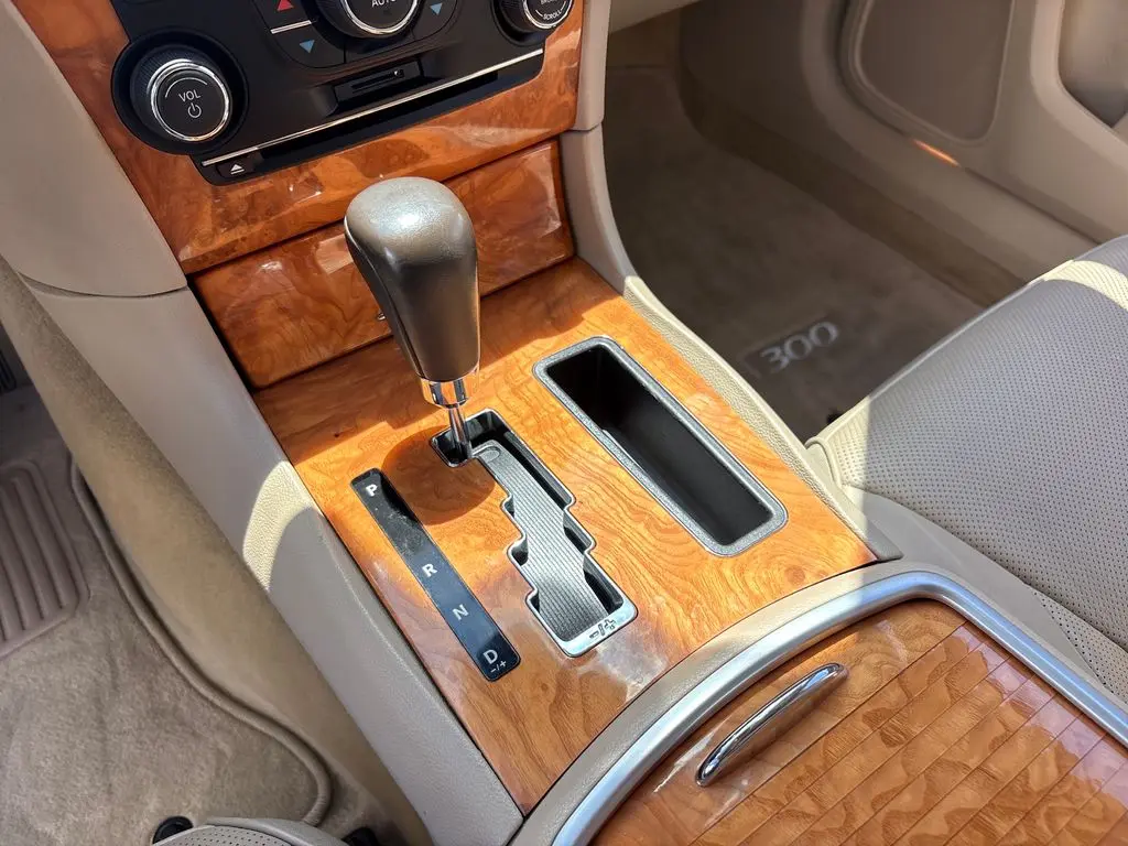 2013 Chrysler 300 - $14,000
