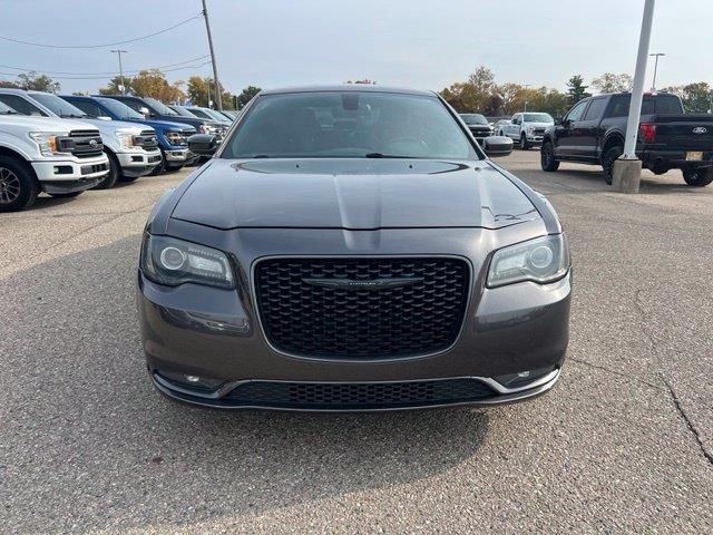 2015 Chrysler 300 - $13,995