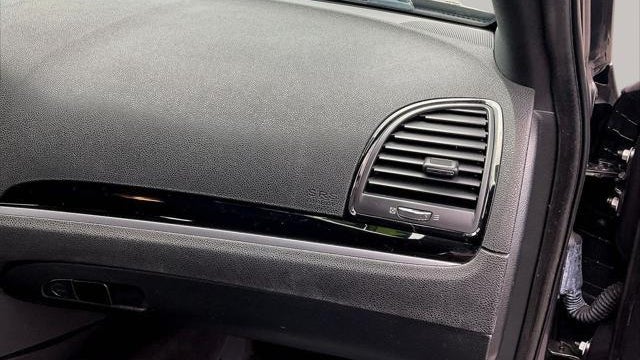 2018 Chrysler 300 S