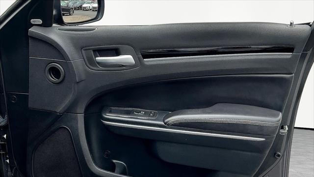 2018 Chrysler 300 S