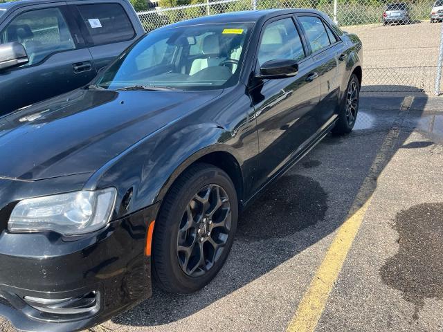 2019 Chrysler 300 - $17,179