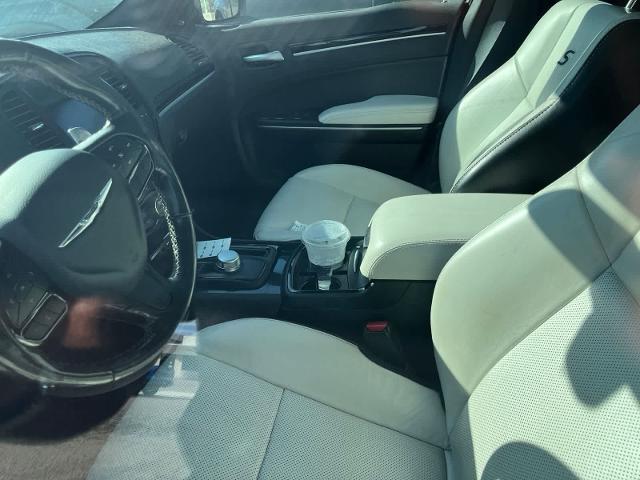 2019 Chrysler 300 - $17,179