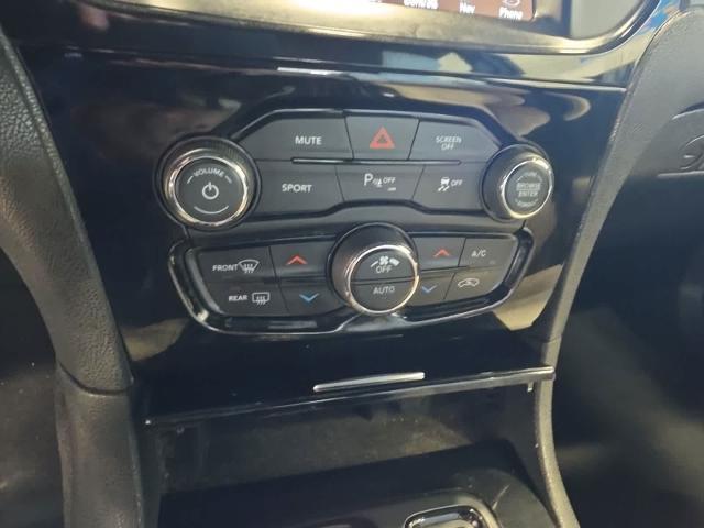 2019 Chrysler 300 - $17,079