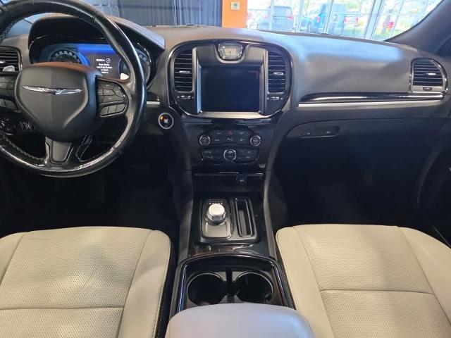 2019 Chrysler 300 - $17,079